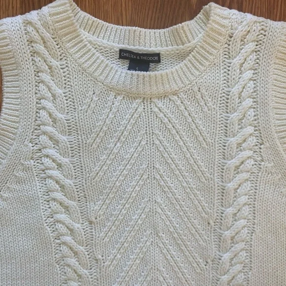 CHELSEA & THEODORE Large off white Ivory Knit Sweater Vest - Picture 12 of 12